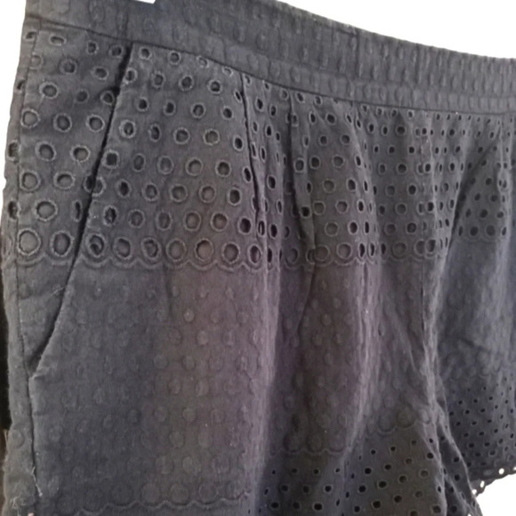 J. Crew Navy Blue Hidden Side Zip Eyelet Lined Shorts Size 8 W/ Pockets - Picture 3 of 5